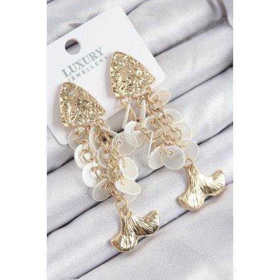 Pirinç Sallantılı Sedefli Balık Model Gold Renk Kadın Küpe Pirinç Sallantılı Sedefli Balık Model Gold Renk Kadın Küpe