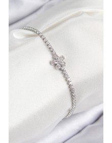 Pirinç Zirkon Taşlı Çiçek Model Gümüş Renk Kadın Bileklik