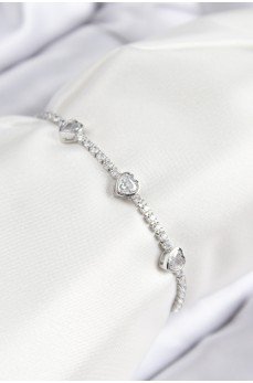 Pirinç Zirkon Taşlı Sıralı Kalp Model Gümüş Renk Asansörlü Kadın Bileklik