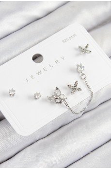 Pirinç Zirkon Taşlı Kelebek Model Gümüş Renk 925 Ayar Gümüş Çivi Kadın Küpe Set Pirinç Zirkon Taşlı Kelebek Model Gümüş Renk 925 Ayar Gümüş Çivi Kadın Küpe Set