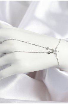 Pirinç Zirkon Taşlı Yıldız Model Gümüş Renk Şahmeran Pirinç Zirkon Taşlı Yıldız Model Gümüş Renk Şahmeran