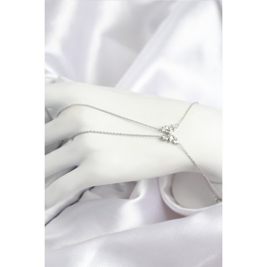 Pirinç Zirkon Taşlı Kelebek Model Gümüş Renk Şahmeran Pirinç Zirkon Taşlı Kelebek Model Gümüş Renk Şahmeran