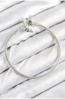 Pirinç Charm Zirkon Taşlı Taç Model Gümüş Renk Kadın Bileklik Pirinç Charm Zirkon Taşlı Taç Model Gümüş Renk Kadın Bileklik