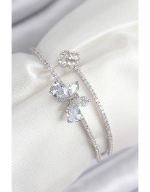 Pirinç Zirkon Taşlı Kelebek Ve Yonca Model Gümüş Renk Kadın Bileklik