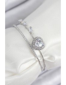 Pirinç Zirkon Taşlı Kalp Model Gümüş Renk Kadın Bileklik