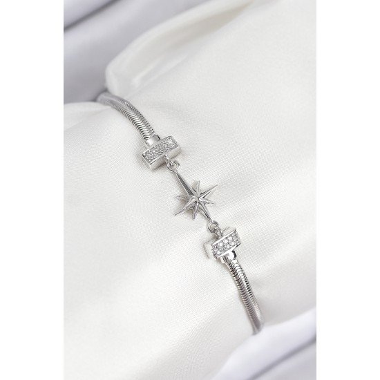 Pirinç Zirkon Taşlı Kutup Yıldızı Model Gümüş Renk Kadın Bileklik Pirinç Zirkon Taşlı Kutup Yıldızı Model Gümüş Renk Kadın Bileklik