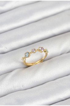 Pirinç Gold Renk Renkli Zirkon Taşlı Kadın Yüzük Pirinç Gold Renk Renkli Zirkon Taşlı Kadın Yüzük