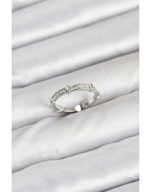 Pirinç Gümüş Renk Kemik Model Zirkon Taşlı Kadın Yüzük