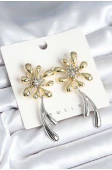 Çiçek Model Gold Gümüş Renk Kadın Küpe Çiçek Model Gold Gümüş Renk Kadın Küpe