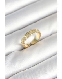 Gold Renk Şerit Zirkon Taşlı Kadın Yüzük