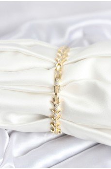 Pirinç Gold Renk Balık Sırtı Model Zirkon Taşlı Kadın Bileklik Pirinç Gold Renk Balık Sırtı Model Zirkon Taşlı Kadın Bileklik