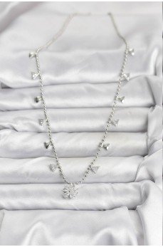 Pirinç Gümüş Renk Zirkon Taşlı Çiçek Model Kadın Kolye