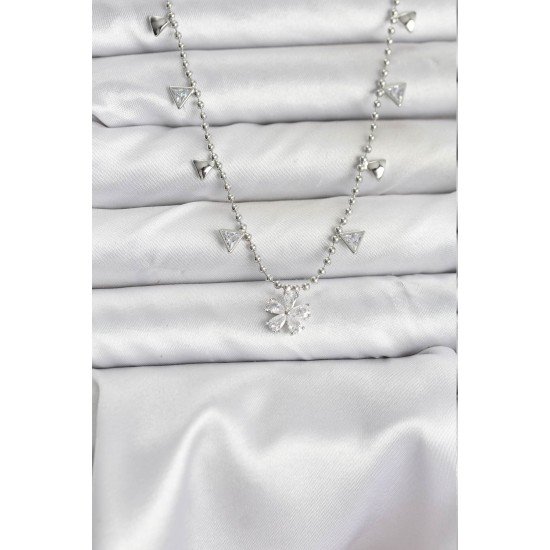 Pirinç Gümüş Renk Zirkon Taşlı Çiçek Model Kadın Kolye