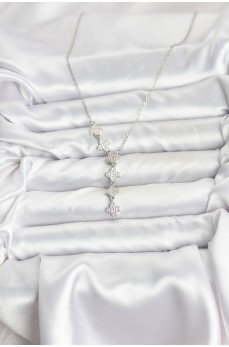 316L Çelik Zincir Gümüş Renk Yonca Model Kadın Kolye