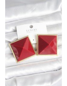 Pirinç Gold Renk Bordo Piramit Model Kadın Küpe