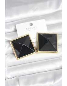 Pirinç Gold Renk Siyah Piramit Model Kadın Küpe