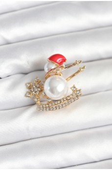 Kızaklı Kardan Adam Model Yılbaşı Temalı Broş Kızaklı Kardan Adam Model Yılbaşı Temalı Broş