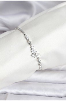 Çiçekli Model Zirkon Taşlı Gümüş Renk Su Yolu Kadın Bileklik