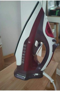 Modern Tasarım 2200W Dayanıklı Buharlı Seramik Kaplama Ütü Modern Tasarım 2200W Dayanıklı Buharlı Seramik Kaplama Ütü