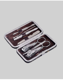 130x60x67mm Boyutlu Giysi Temizleme Makinesi – 5W Güç