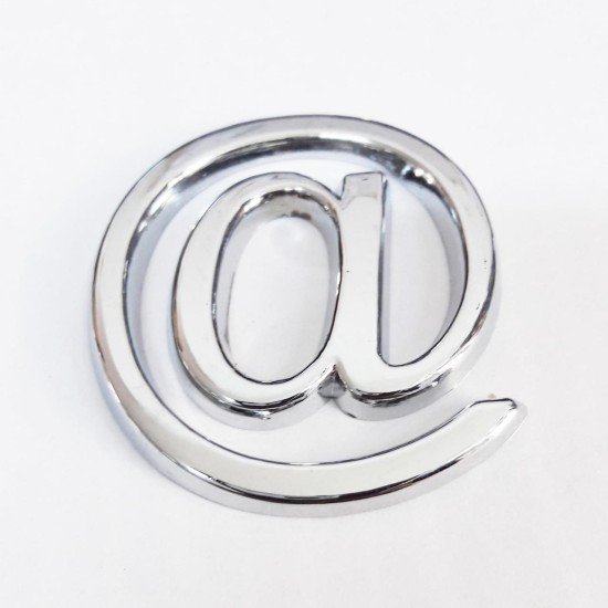 Cemax @ İşareti 3,75 cm Krom Yapışkanlı Cemax @ İşareti 3,75 cm Krom Yapışkanlı