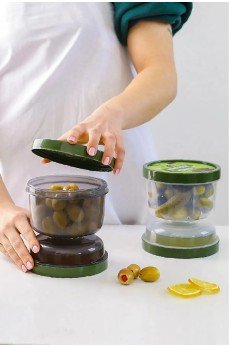 Çift Taraflı Süzgeçli Kapaklı Zeytinlik - Suyu Süzen Zeytin Turşu Saklama Kabı Çift Taraflı Süzgeçli Kapaklı Zeytinlik - Suyu Süzen Zeytin Turşu Saklama Kabı
