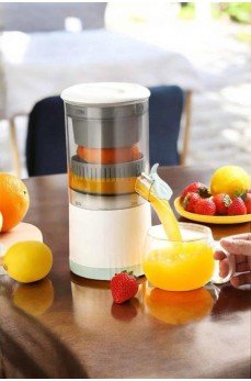 Katı Meyve Sıkacağı Taşınabilir USB Şarjlı Pratik Paslanmaz Çelik Bıçaklı