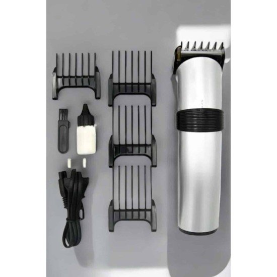 4 Taraklı Profesyonel Şarjlı Saç ve Sakal Kesme Tıraş Makinesi Seti 4 Taraklı Profesyonel Şarjlı Saç ve Sakal Kesme Tıraş Makinesi Seti