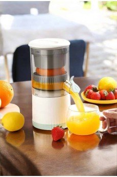 Katı Meyve Sıkacağı Taşınabilir USB Şarjlı Pratik Paslanmaz Çelik Bıçaklı