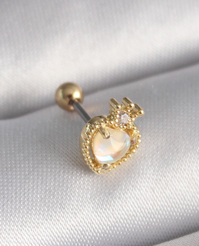 316L Çelik Gold Renk Beyaz Mineli Kalp Zirkon Taş Detaylı Taç Tragus Piercing 316L Çelik Gold Renk Beyaz Mineli Kalp Zirkon Taş Detaylı Taç Tragus Piercing