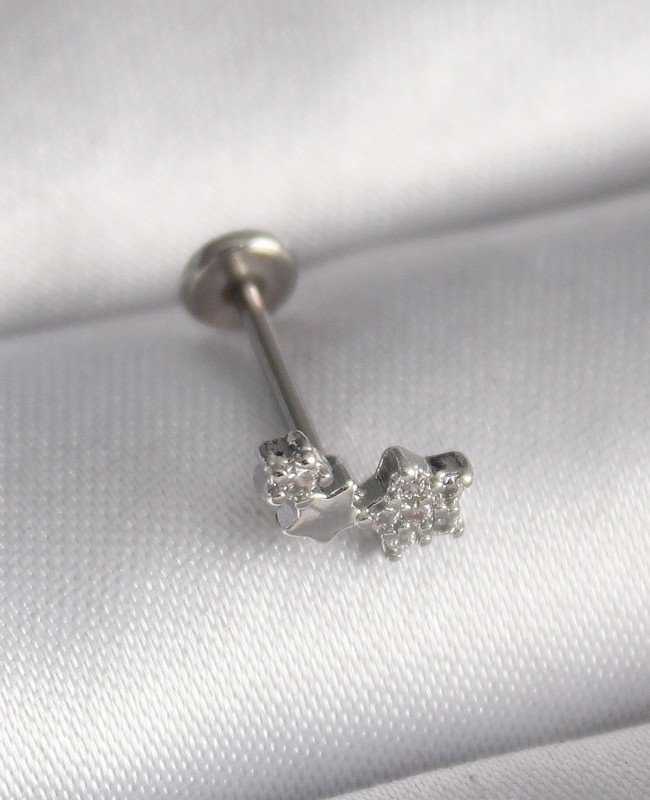 316L Çelik Gümüş Renk Zirkon Taşlı Yıldız Model Tragus Piercing 316L Çelik Gümüş Renk Zirkon Taşlı Yıldız Model Tragus Piercing