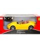 47200 1:12 Ferrari California Uzaktan Kumandalı Işıklı Araba 47200 1:12 Ferrari California Uzaktan Kumandalı Işıklı Araba