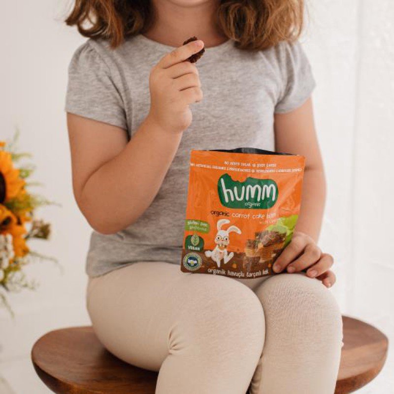 Humm Organik Havuçlu Tarçınlı Vegan Kek 30 Gr Humm Organik Havuçlu Tarçınlı Vegan Kek 30 Gr